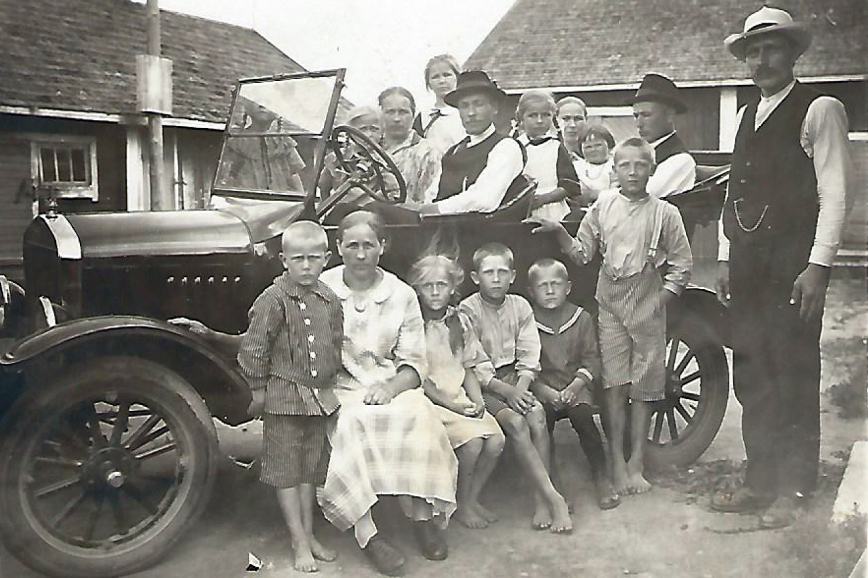 Wäinölän uusi auto 190826 raj korj HL