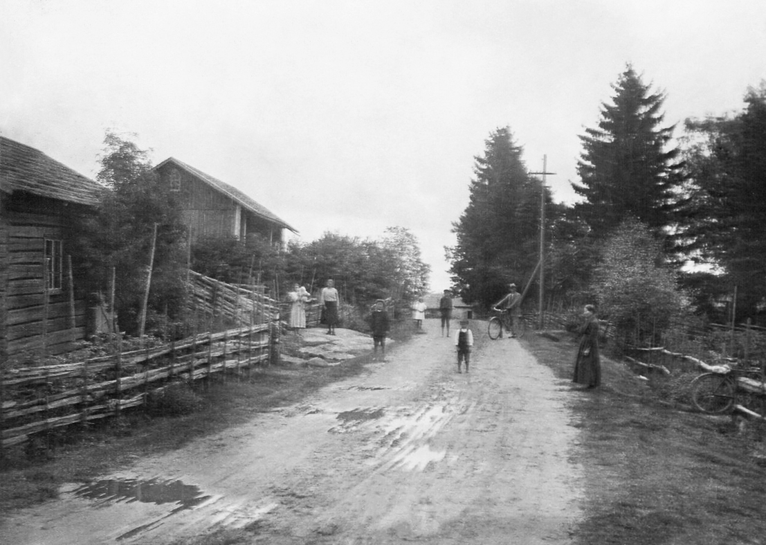 MP Varhaislapsuuden maisema vas Erforsin talo_1925_korj_mv WP