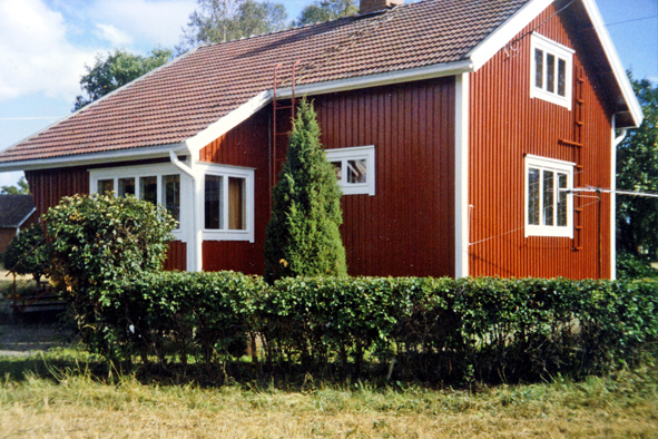 AK Latokorven 1950-l rakennettu talo korj WP